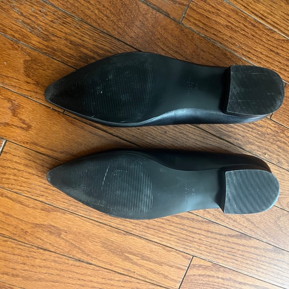 Black Court Pointed Court Shoes - Picture 3 of 3